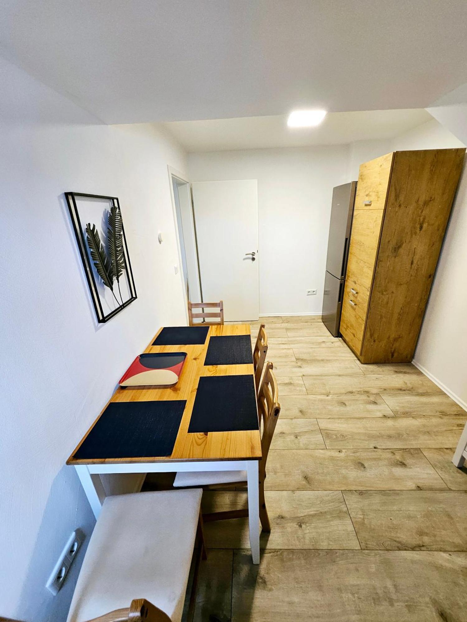 Pohl Apartment *